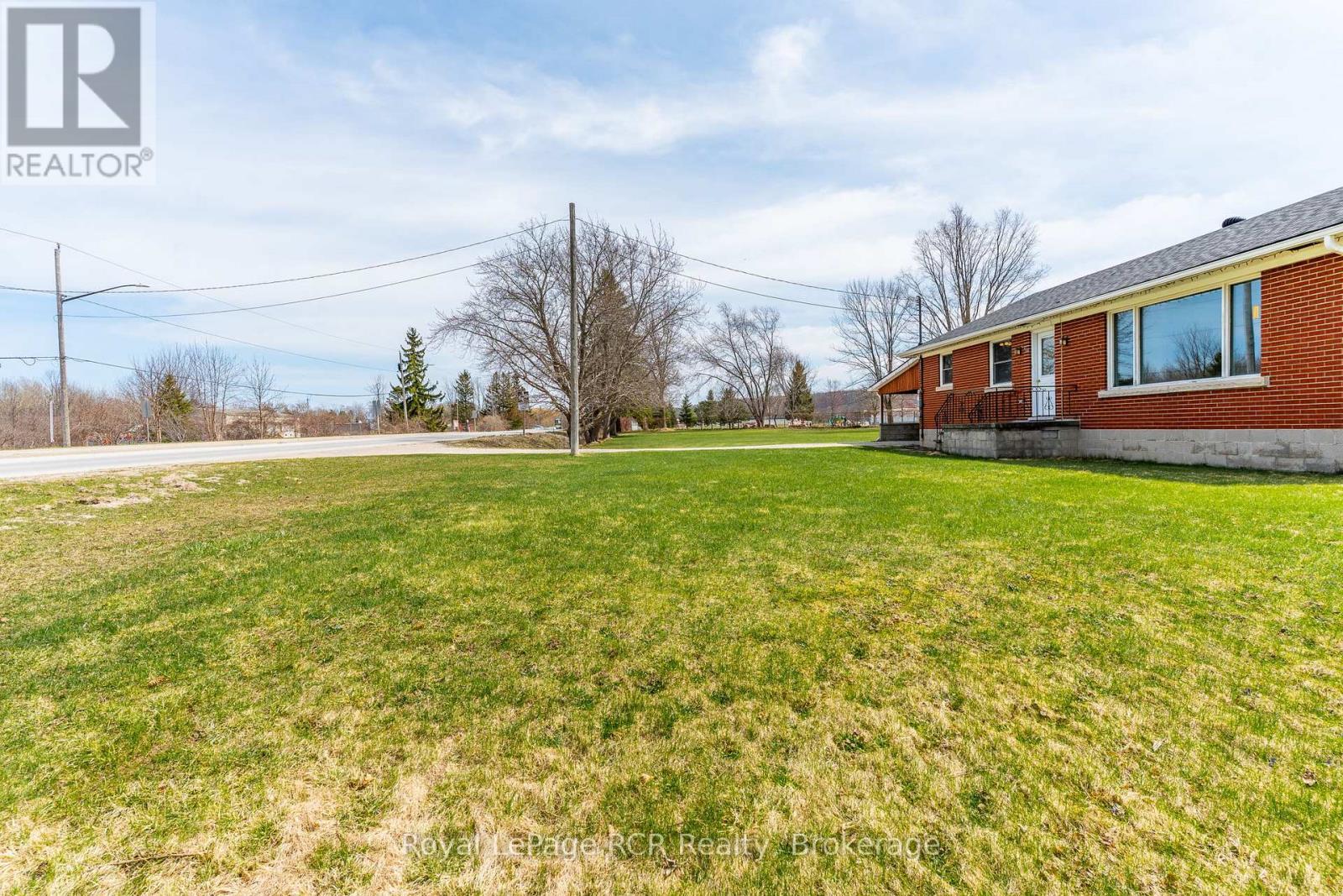 












456 SYKES STREET S

,
Meaford,




Ontario
N4L1C6

