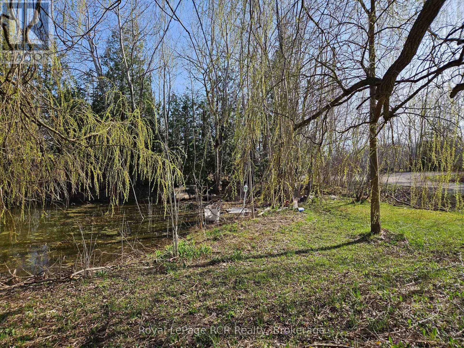 












127 KIRK STREET

,
Georgian Bluffs,




Ontario
N4K0G2

