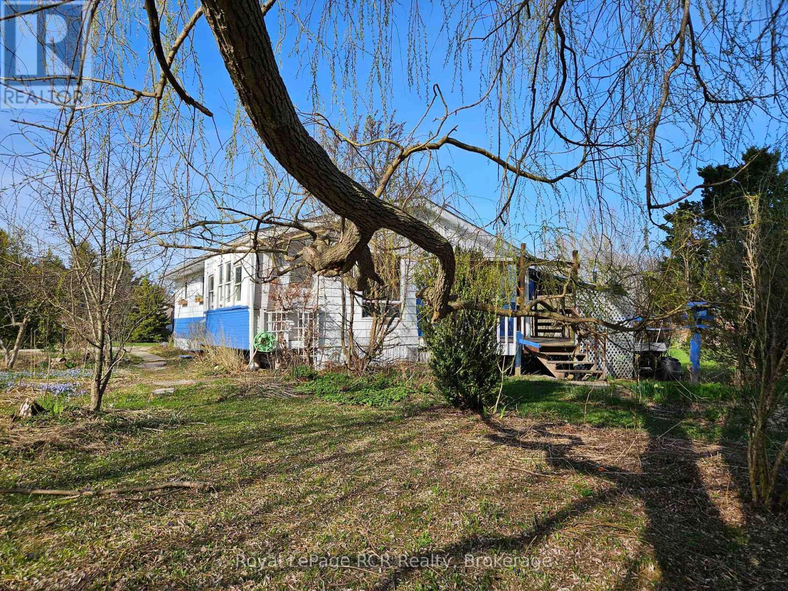 












127 KIRK STREET

,
Georgian Bluffs,




Ontario
N4K0G2

