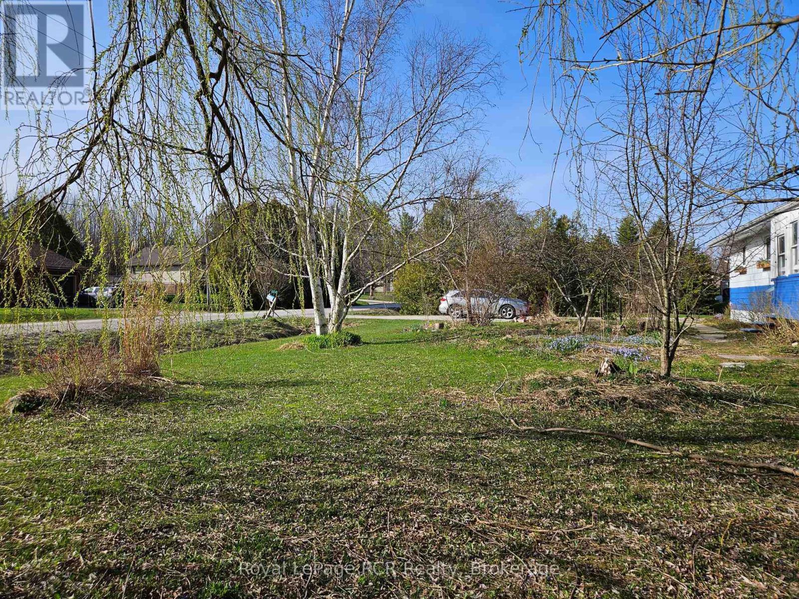












127 KIRK STREET

,
Georgian Bluffs,




Ontario
N4K0G2

