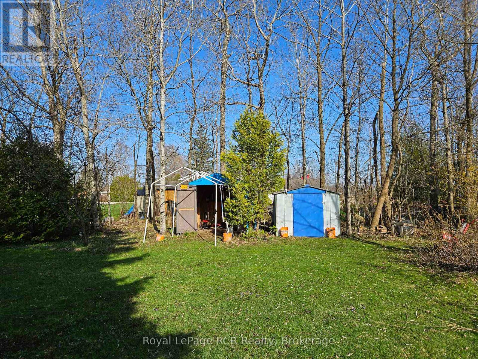 












127 KIRK STREET

,
Georgian Bluffs,




Ontario
N4K0G2

