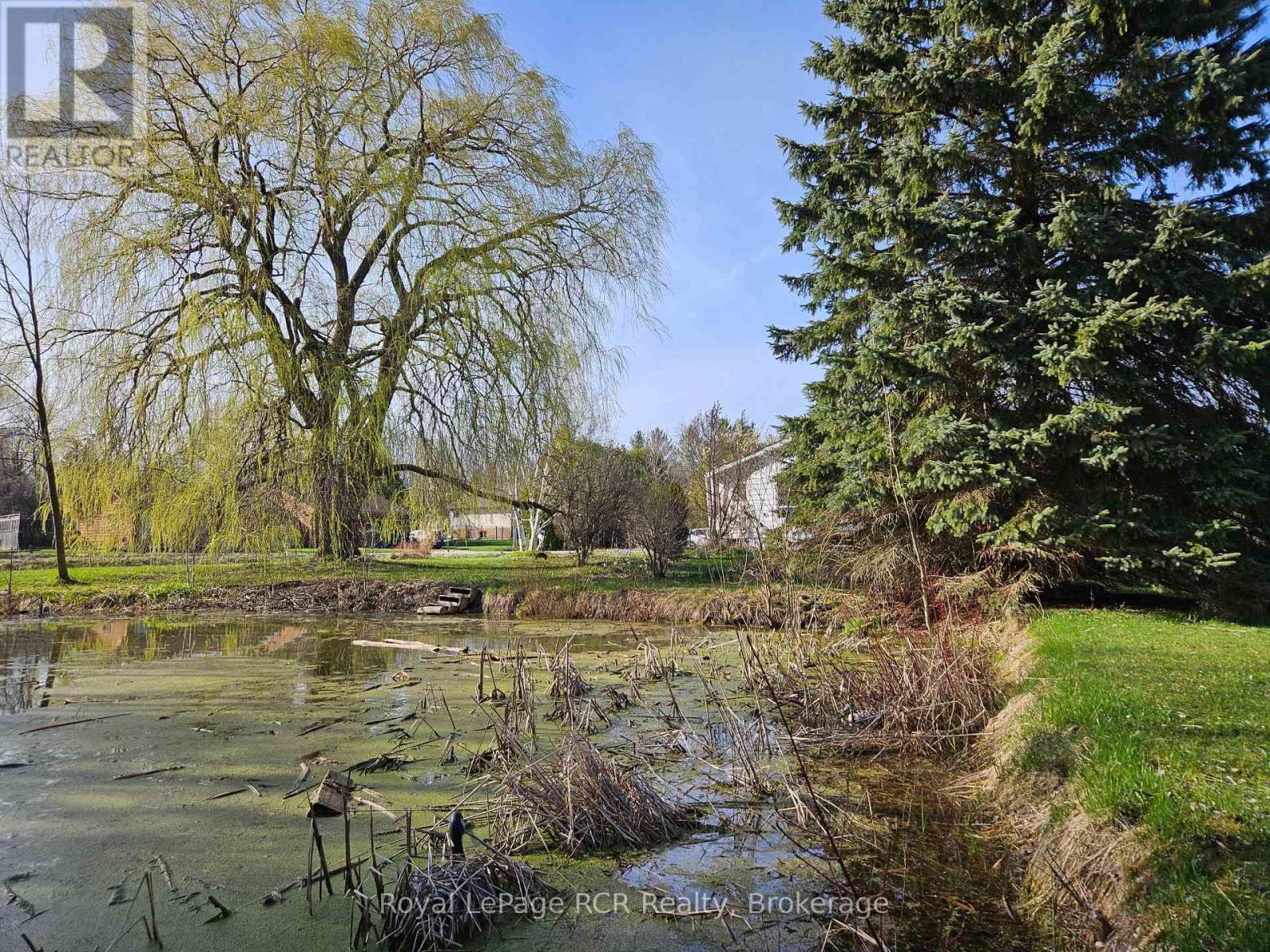 












127 KIRK STREET

,
Georgian Bluffs,




Ontario
N4K0G2


