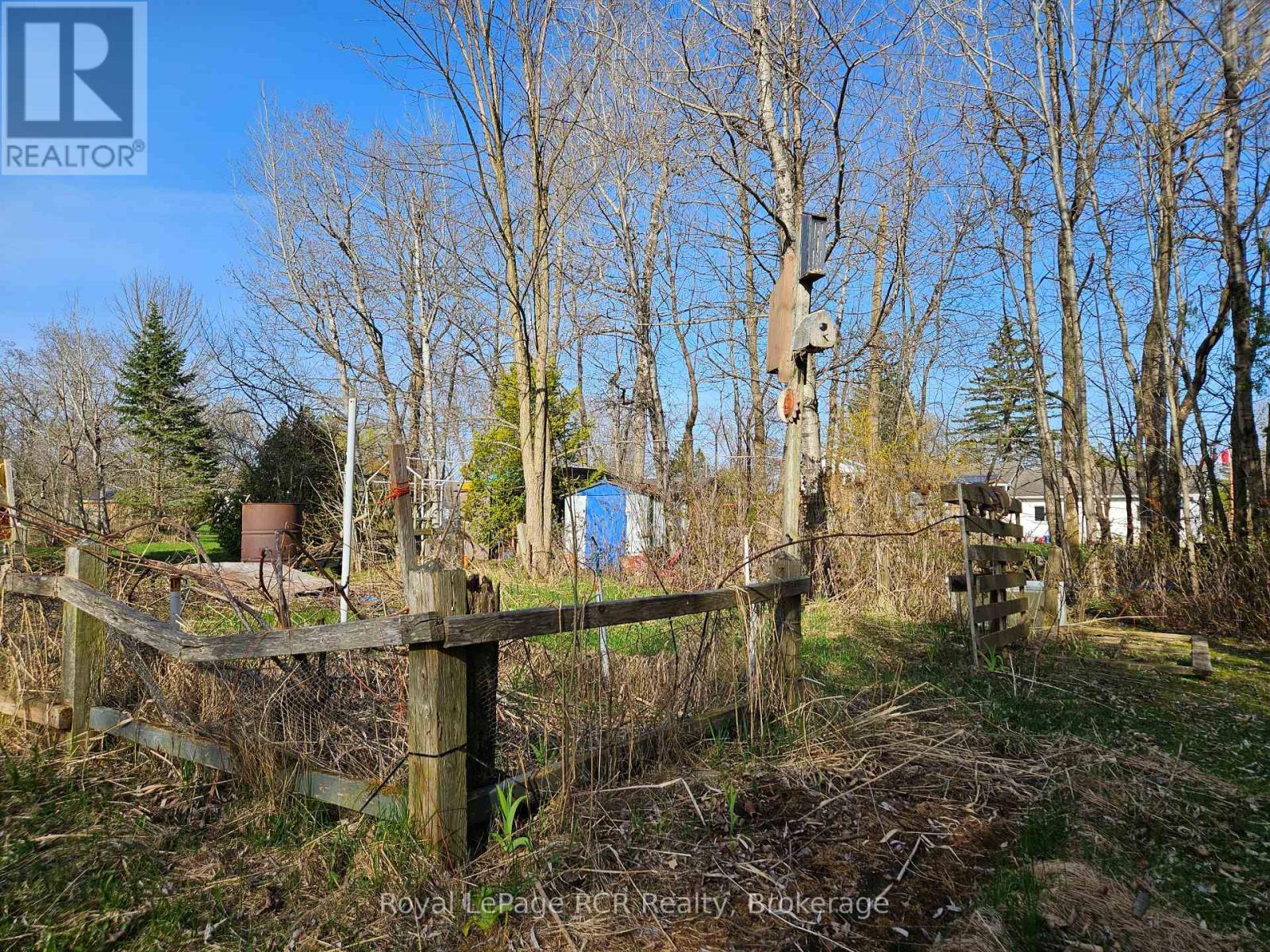 












127 KIRK STREET

,
Georgian Bluffs,




Ontario
N4K0G2

