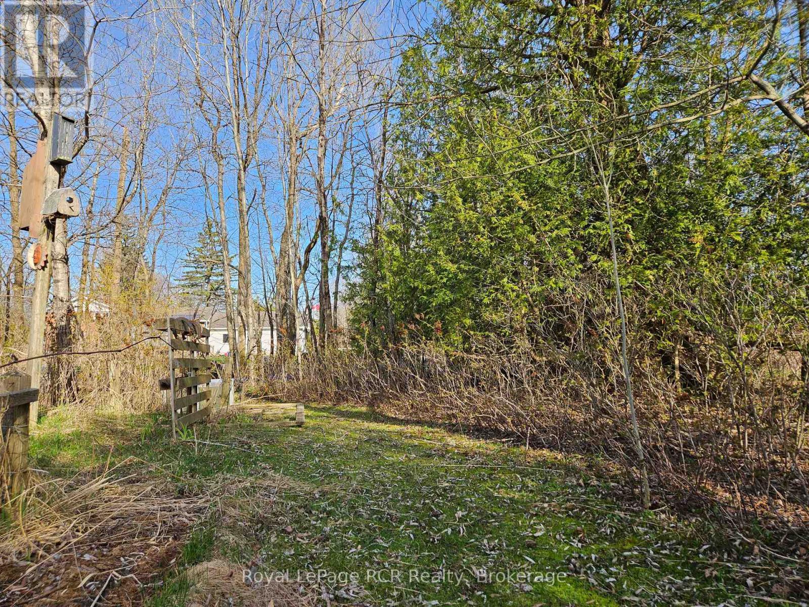 












127 KIRK STREET

,
Georgian Bluffs,




Ontario
N4K0G2

