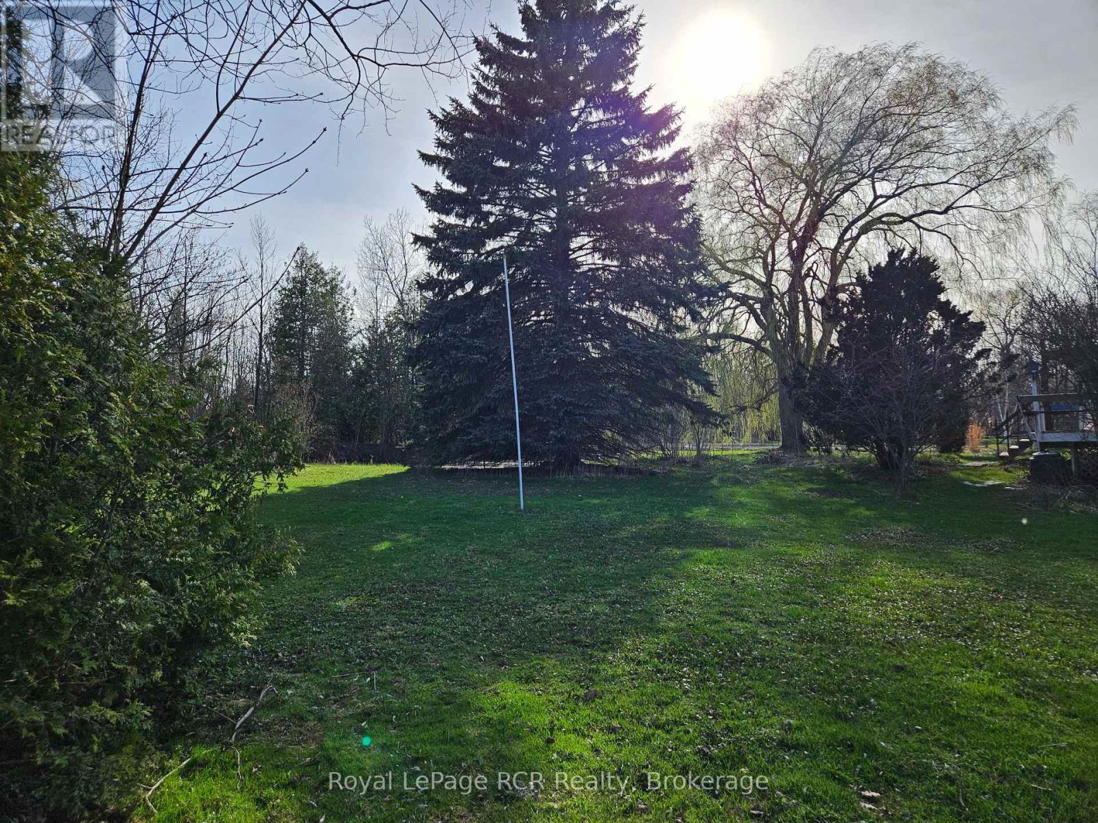 












127 KIRK STREET

,
Georgian Bluffs,




Ontario
N4K0G2

