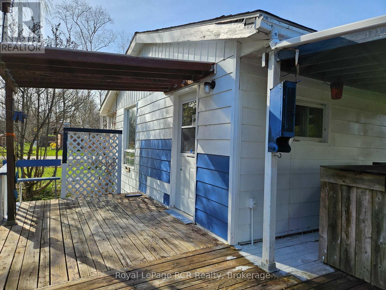 












127 KIRK STREET

,
Georgian Bluffs,




Ontario
N4K0G2


