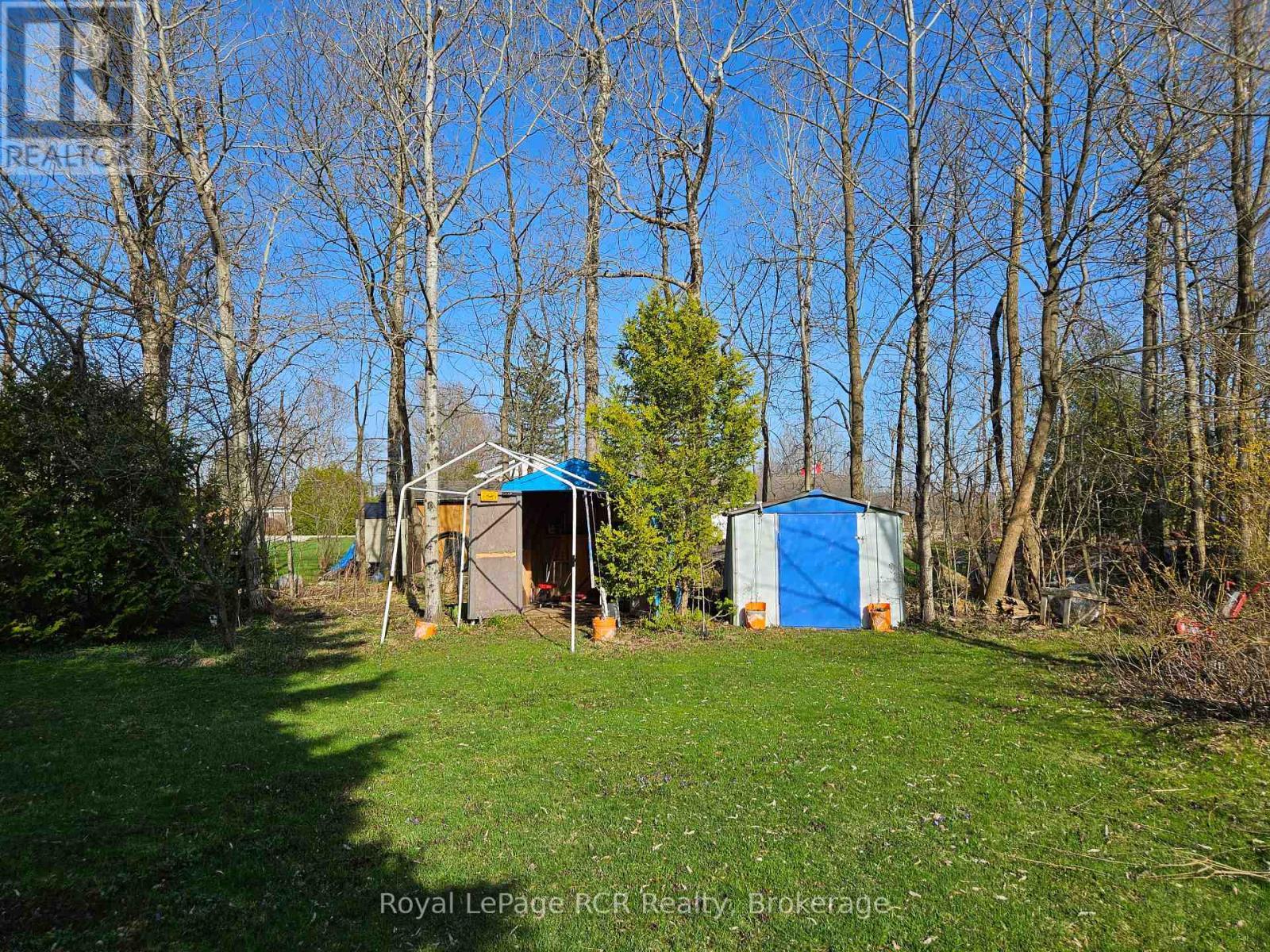 












127 KIRK STREET

,
Georgian Bluffs,




Ontario
N4K0G2

