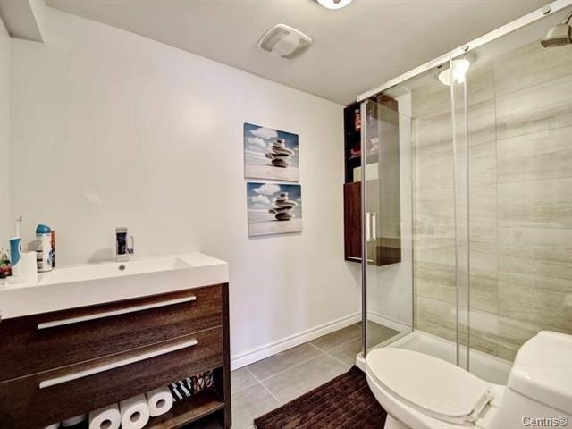









1210

 - 1214


Rue Milton

,
Laval (Chomedey),




QC
H7W1W2

