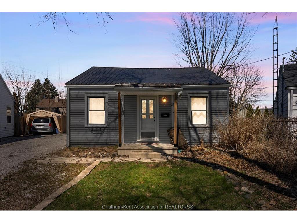 









3


Montgomery

Crescent,
Wallaceburg,




ON
N8A 1P3


