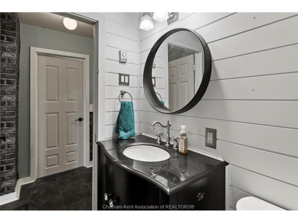 









3


Montgomery

Crescent,
Wallaceburg,




ON
N8A 1P3

