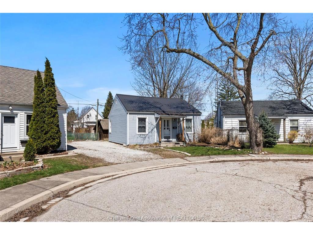 









3


Montgomery

Crescent,
Wallaceburg,




ON
N8A 1P3

