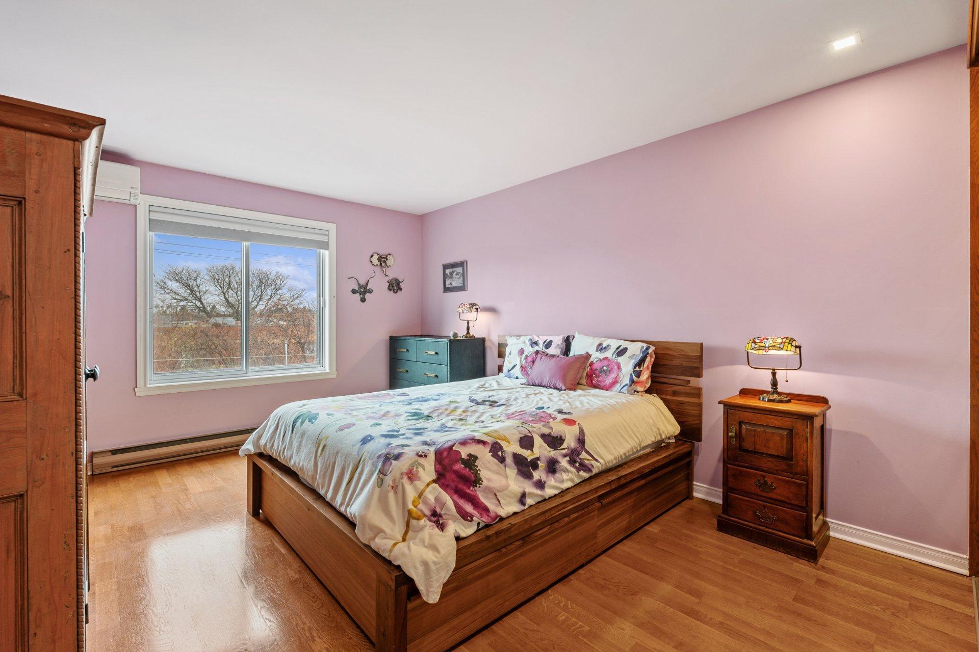 









4220


Rue De Chambly

, 302,
Montréal (Rosemont/La Petite-Patrie),




QC
H1X3J7

