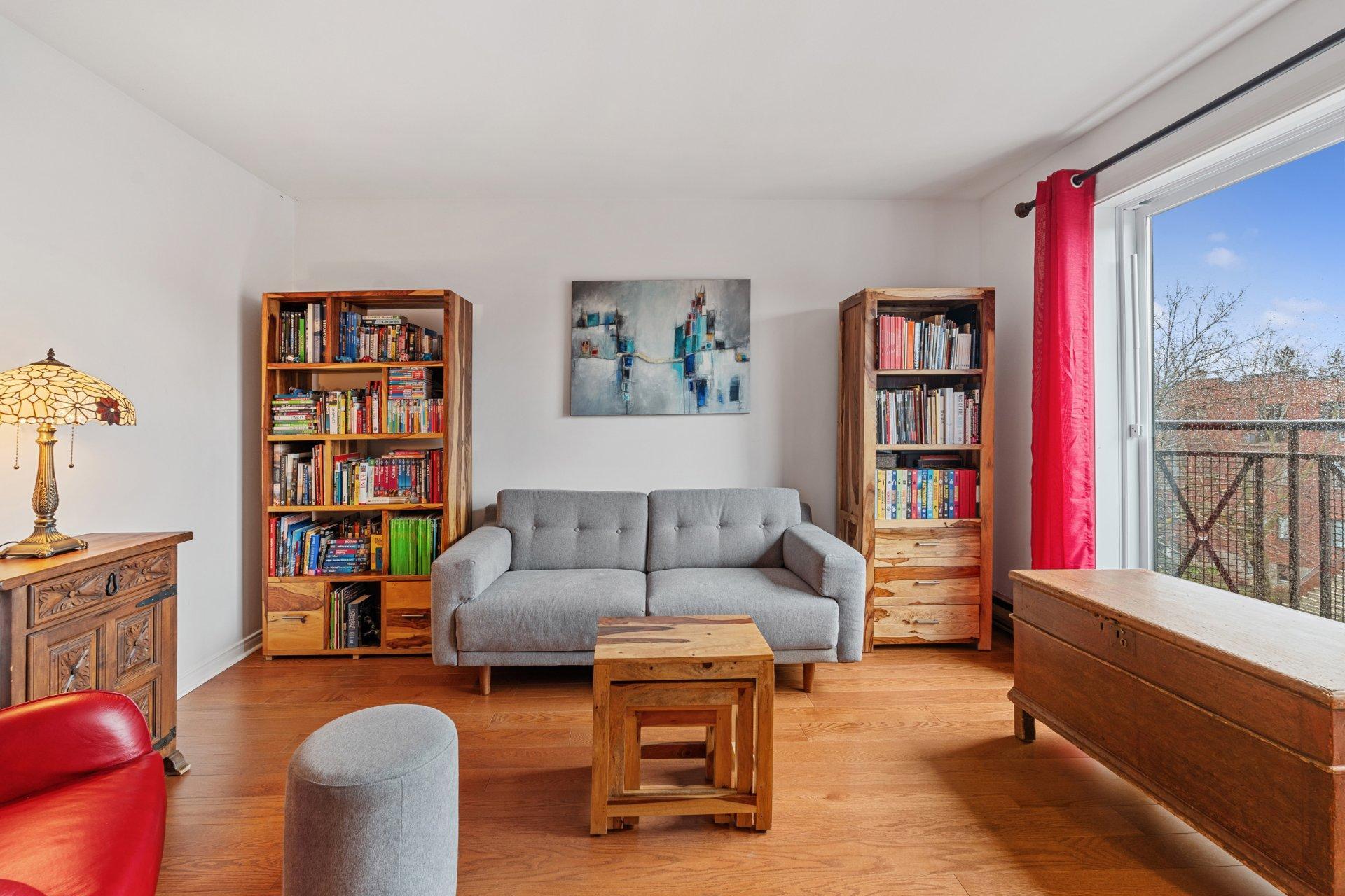 









4220


Rue De Chambly

, 302,
Montréal (Rosemont/La Petite-Patrie),




QC
H1X3J7

