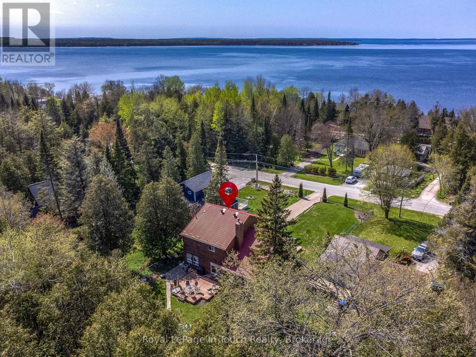 












79 KING ROAD

,
Tay (Waubaushene),




Ontario
L0K2C0

