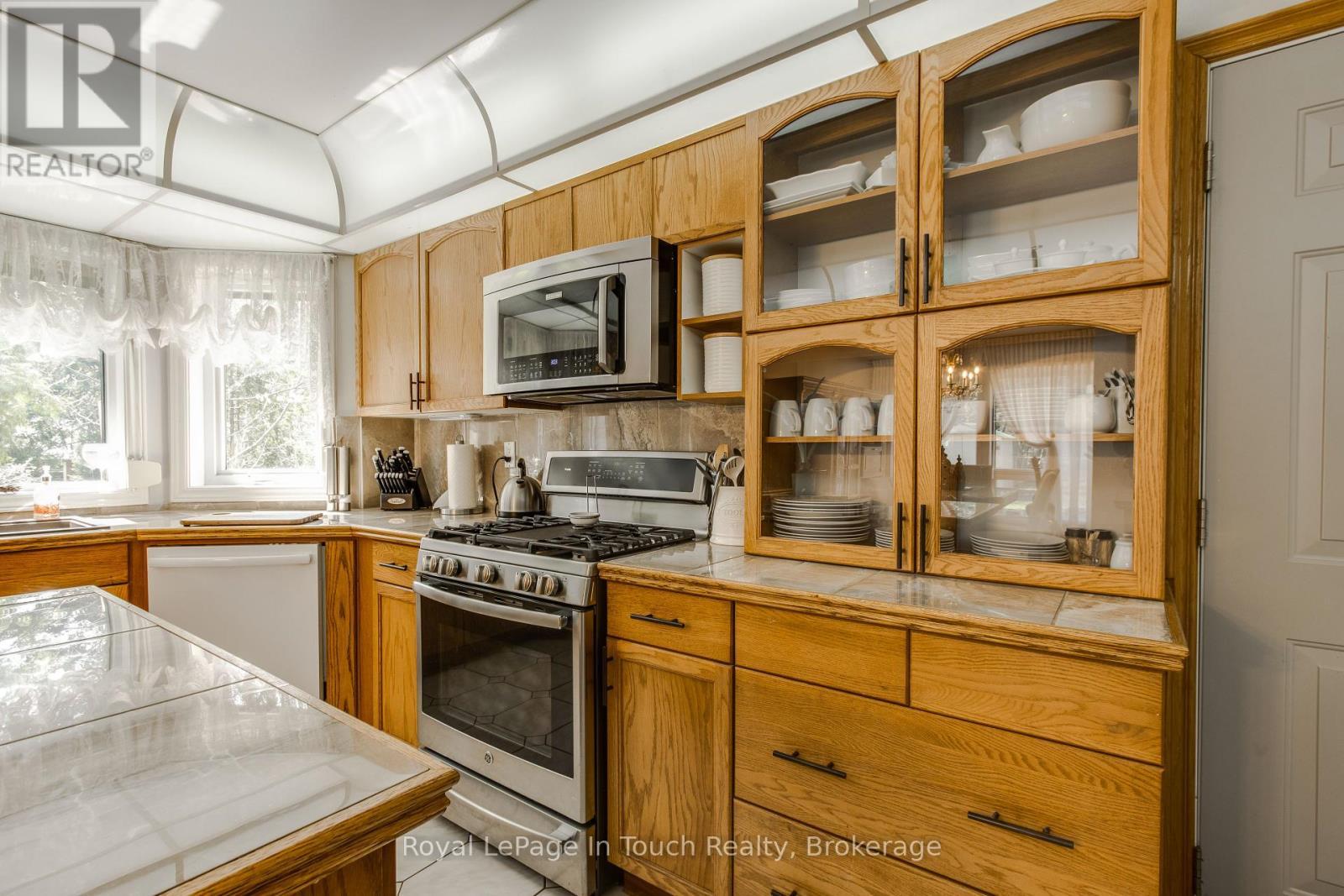 












79 KING ROAD

,
Tay (Waubaushene),




Ontario
L0K2C0

