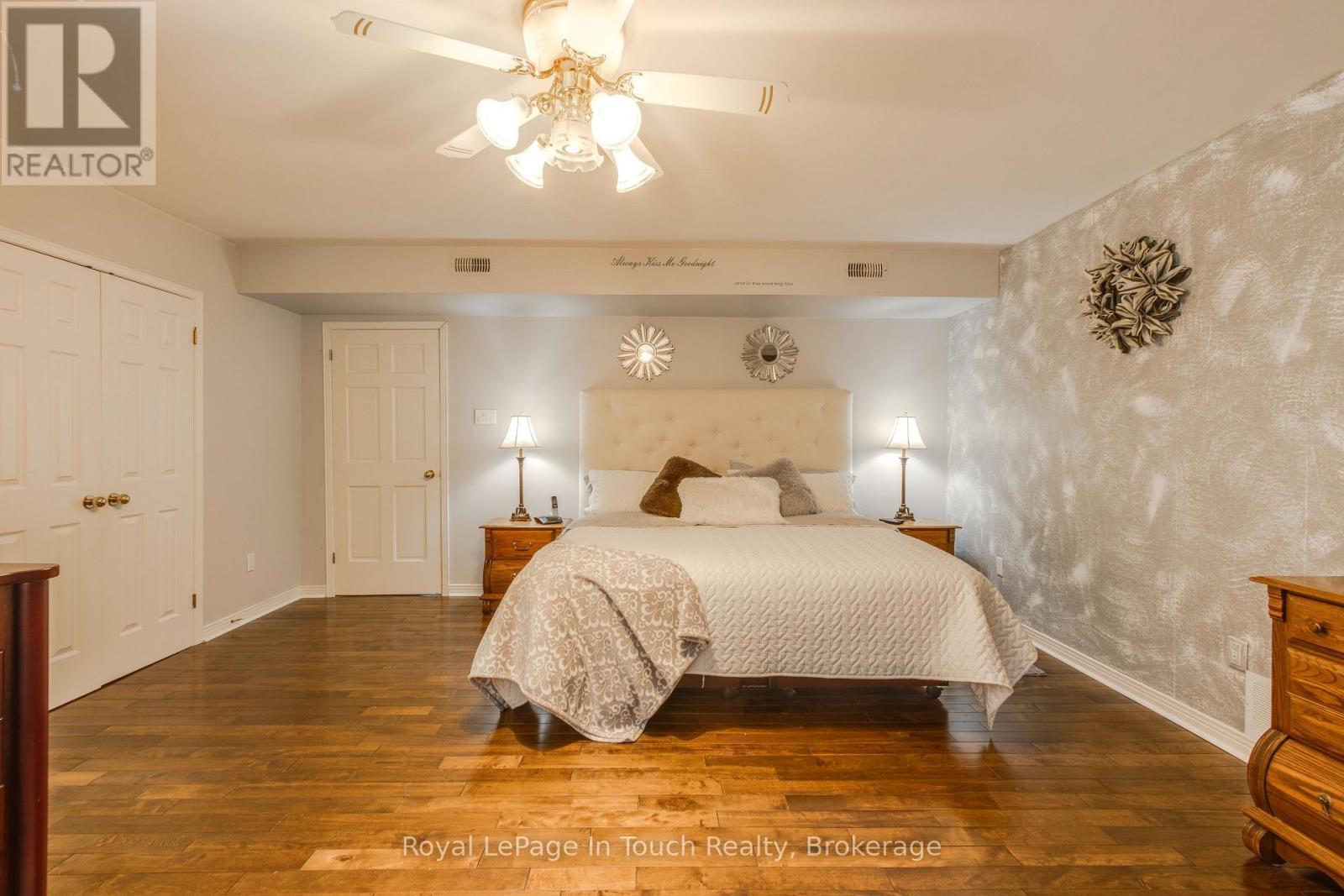 












79 KING ROAD

,
Tay (Waubaushene),




Ontario
L0K2C0

