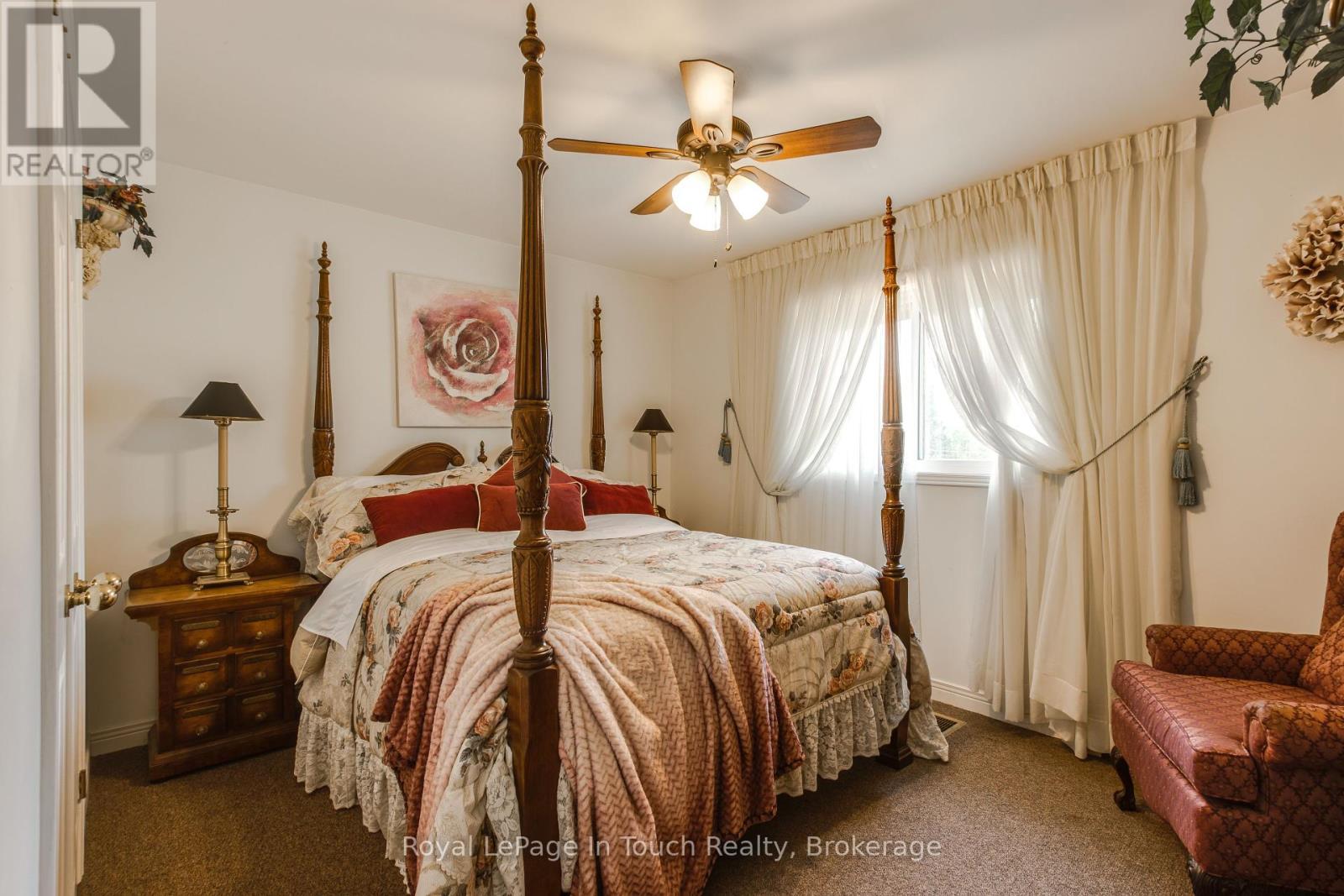 












79 KING ROAD

,
Tay (Waubaushene),




Ontario
L0K2C0

