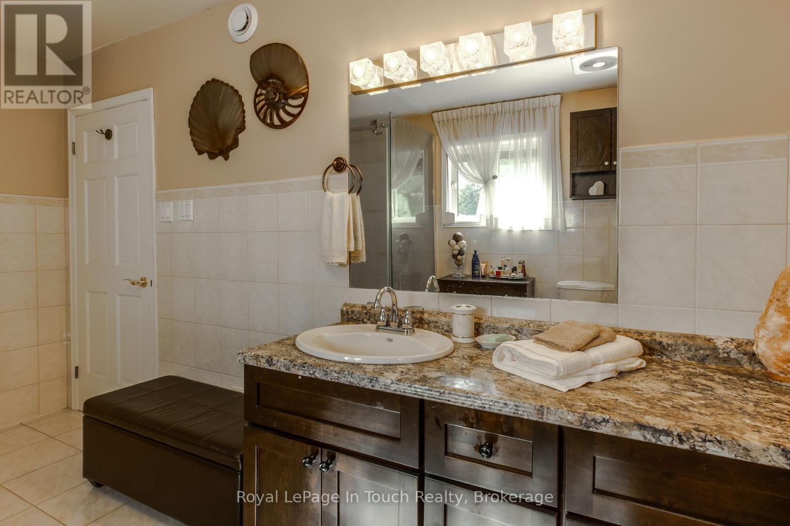 












79 KING ROAD

,
Tay (Waubaushene),




Ontario
L0K2C0

