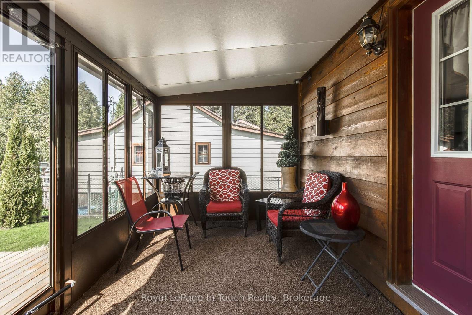 












79 KING ROAD

,
Tay (Waubaushene),




Ontario
L0K2C0

