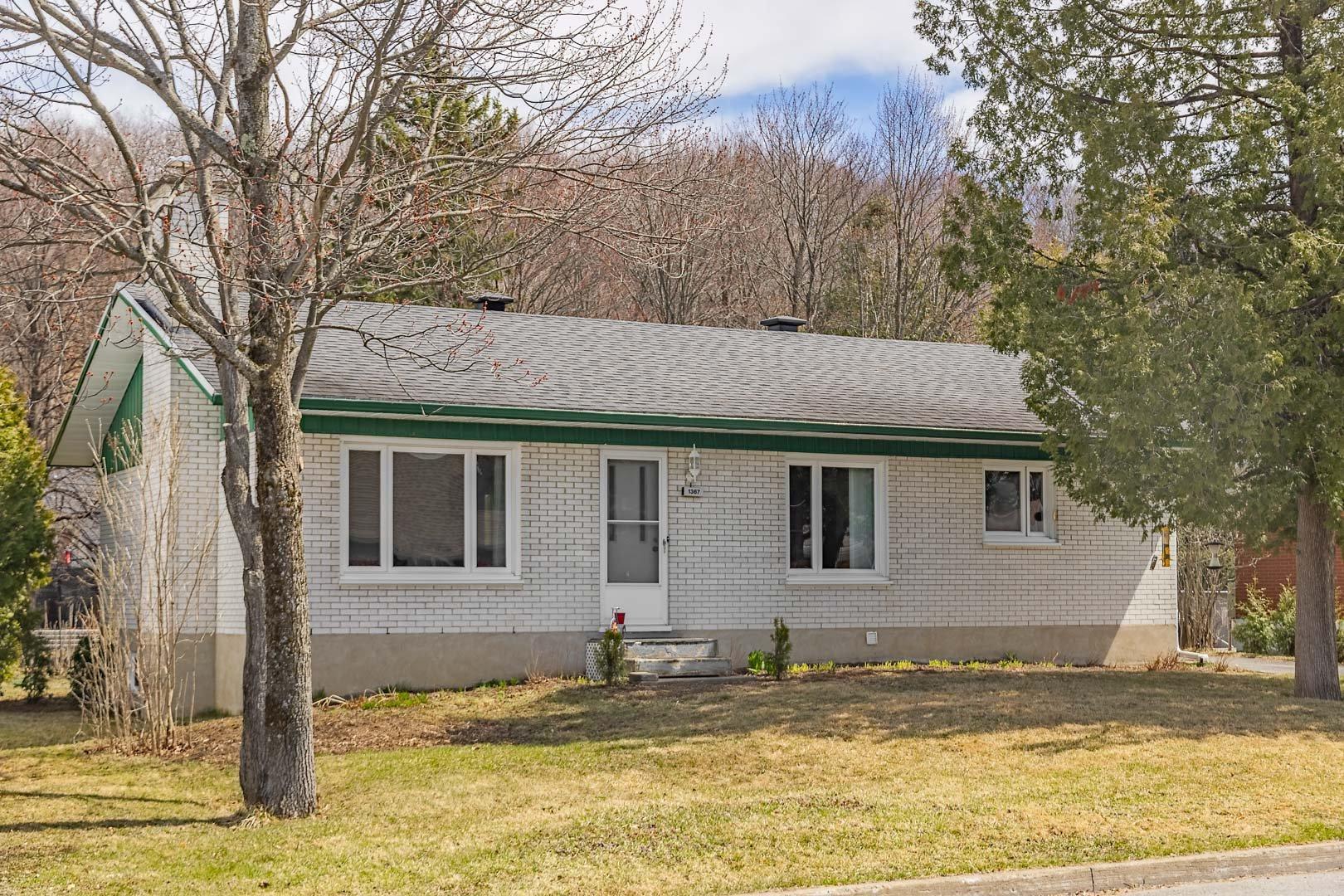 









1367


Rue Juchereau-Duchesnay

,
Québec (Sainte-Foy/Sillery/Cap-Rouge),




QC
G1Y1S3

