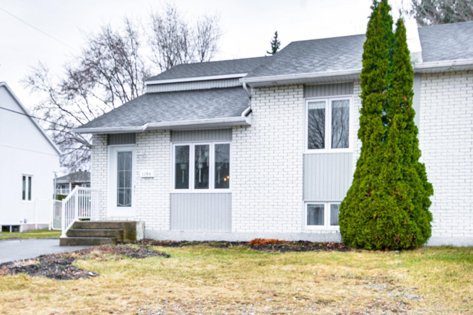 









1189


Rue Lepage

,
Trois-Rivières,




QC
G8V1R1

