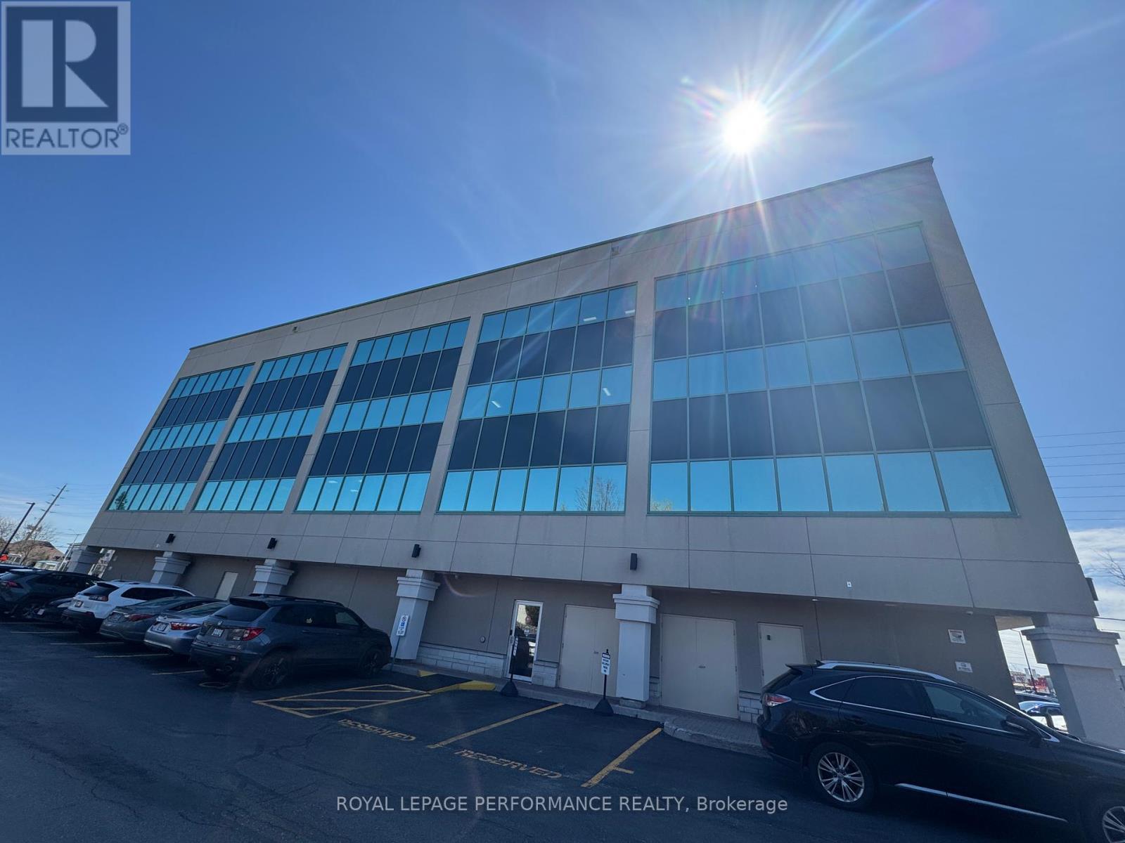 












305 - 4473 INNES ROAD

,
Ottawa,




Ontario
K4A1A7

