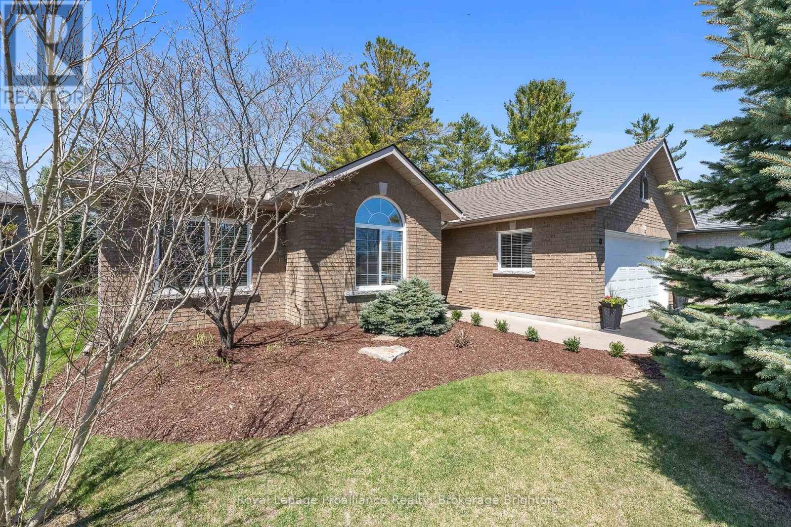 












4 BIRCH COURT

,
Brighton,




Ontario
K0K1H0

