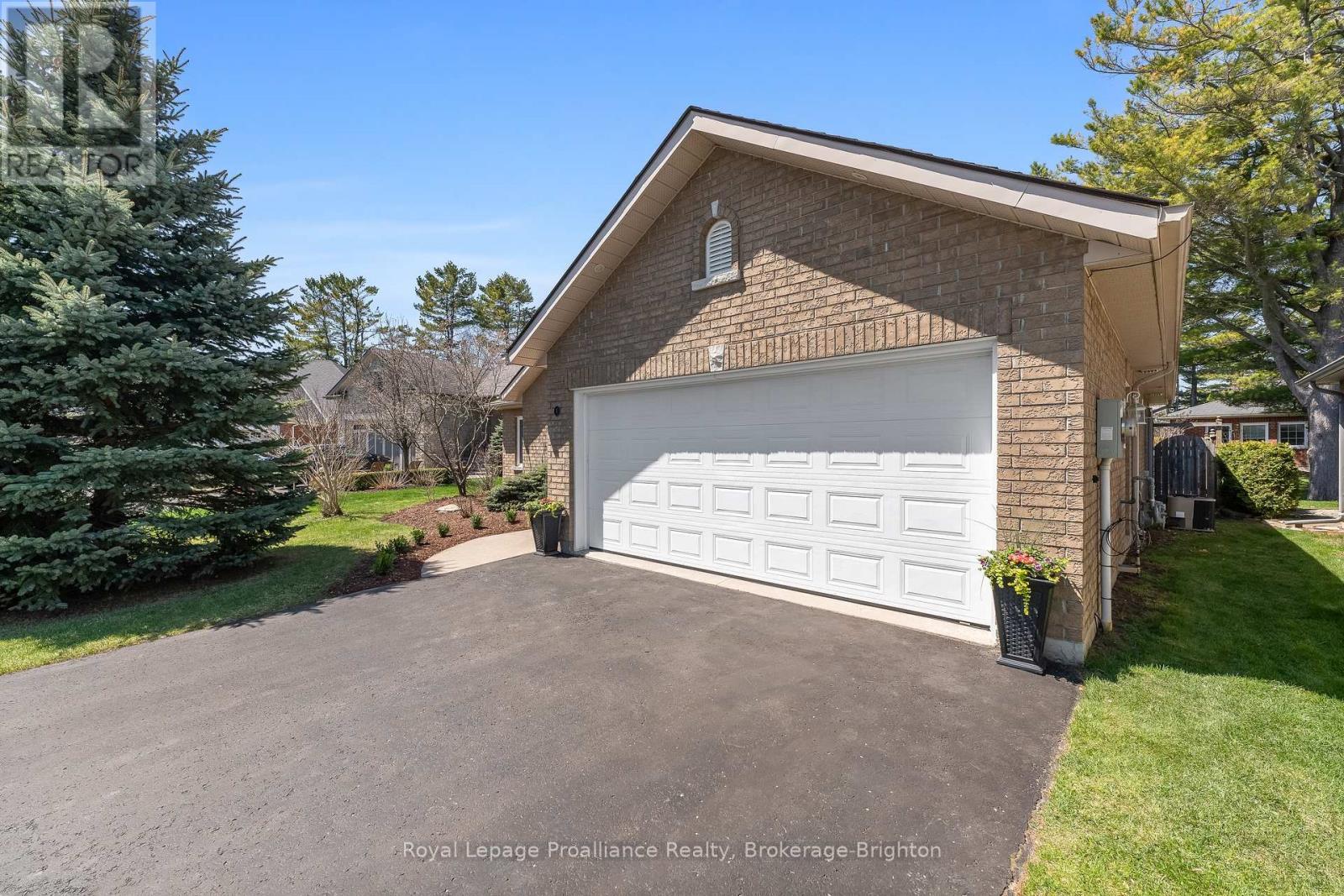 












4 BIRCH COURT

,
Brighton,




Ontario
K0K1H0

