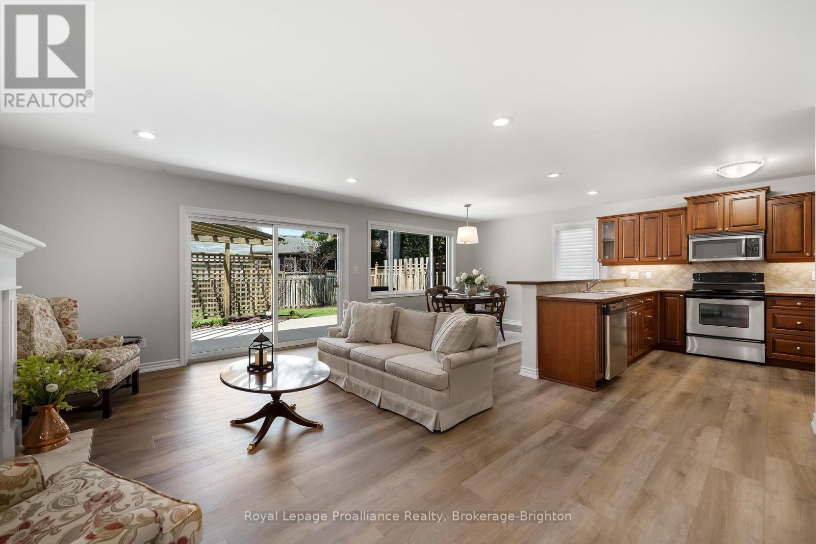 












4 BIRCH COURT

,
Brighton,




Ontario
K0K1H0

