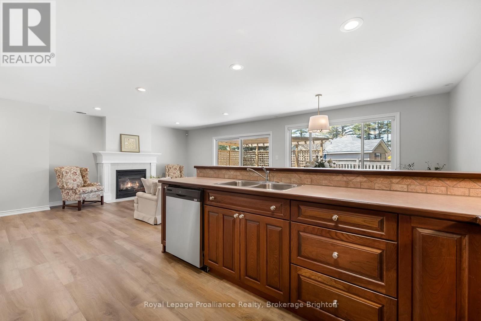 












4 BIRCH COURT

,
Brighton,




Ontario
K0K1H0

