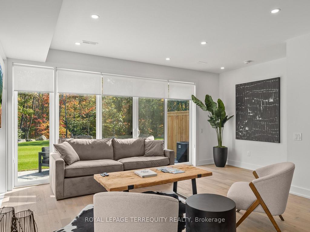 









35


Rockmount

Crescent,
Gravenhurst,




ON
P1P 0A6

