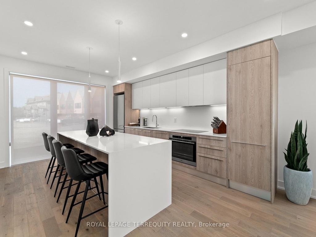 









35


Rockmount

Crescent,
Gravenhurst,




ON
P1P 0A6

