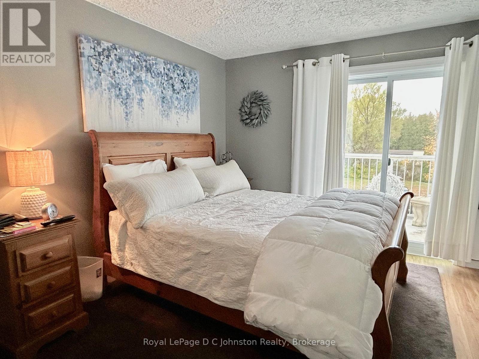 












307 - 229 ADELAIDE STREET

,
Saugeen Shores,




Ontario
N0H2L0

