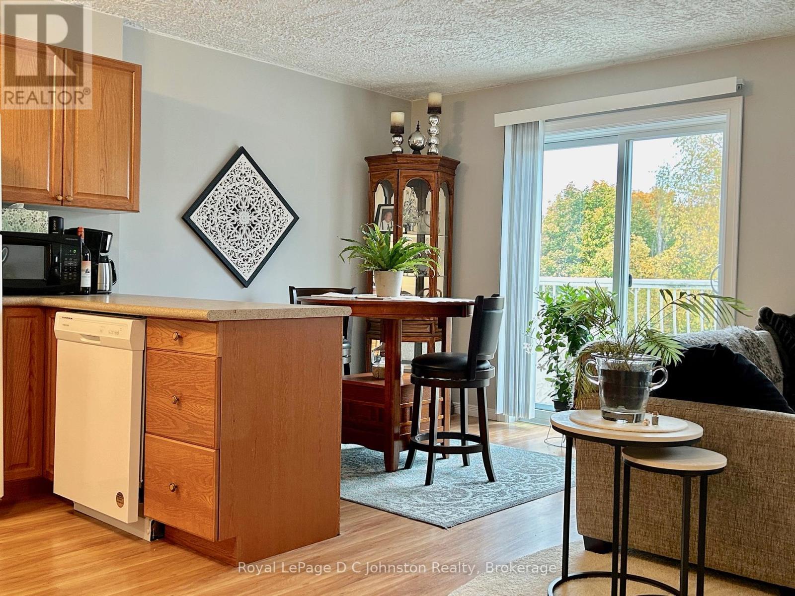 












307 - 229 ADELAIDE STREET

,
Saugeen Shores,




Ontario
N0H2L0

