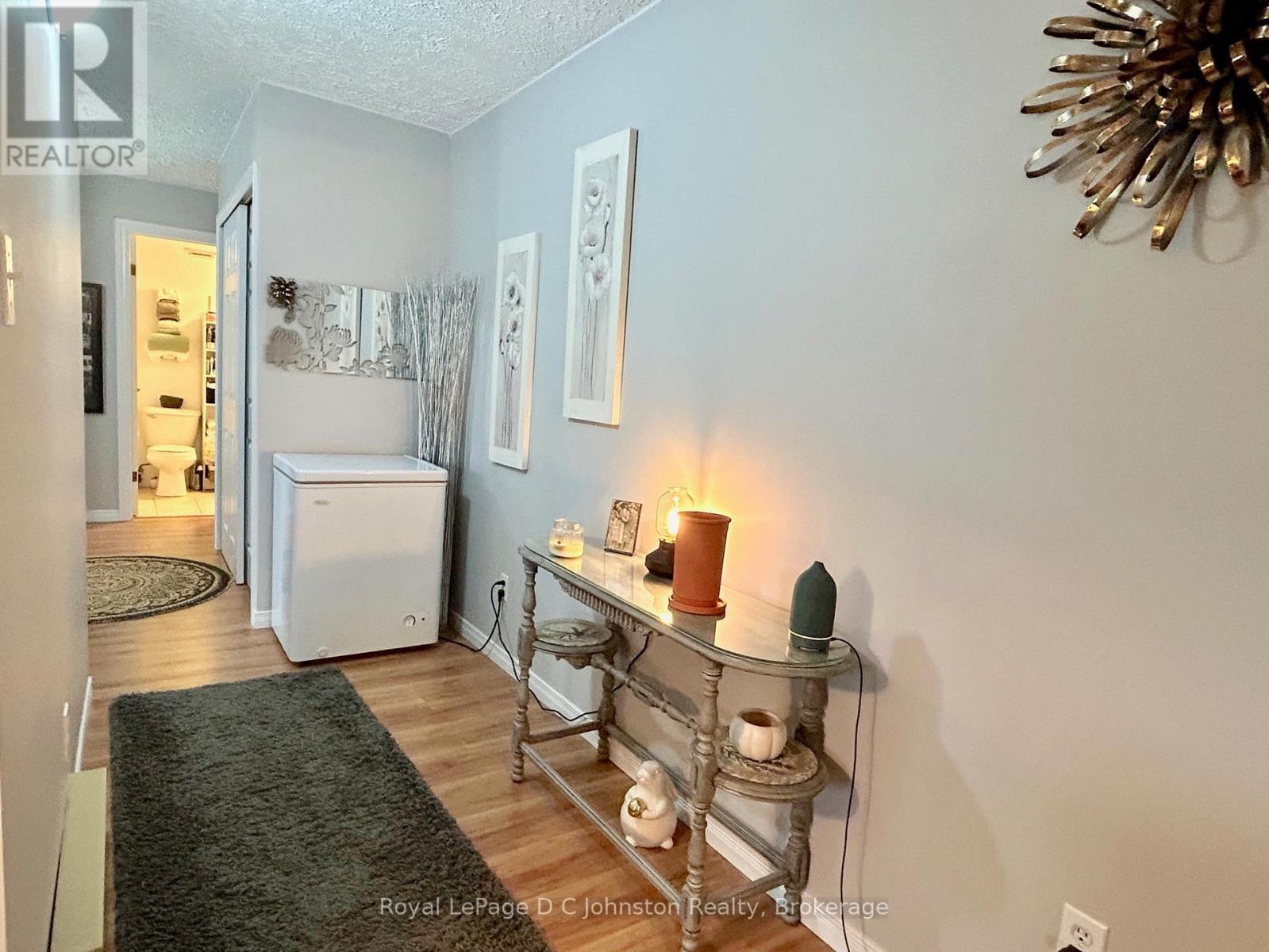 












307 - 229 ADELAIDE STREET

,
Saugeen Shores,




Ontario
N0H2L0

