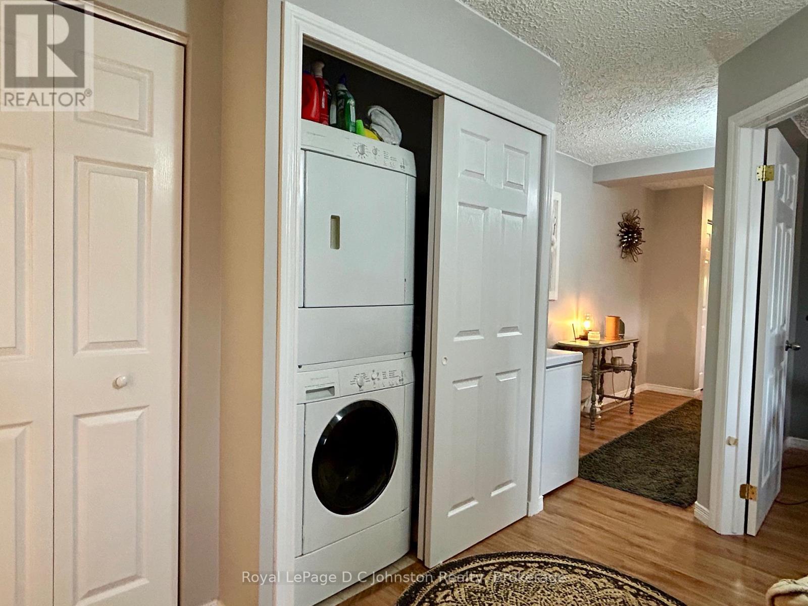 












307 - 229 ADELAIDE STREET

,
Saugeen Shores,




Ontario
N0H2L0

