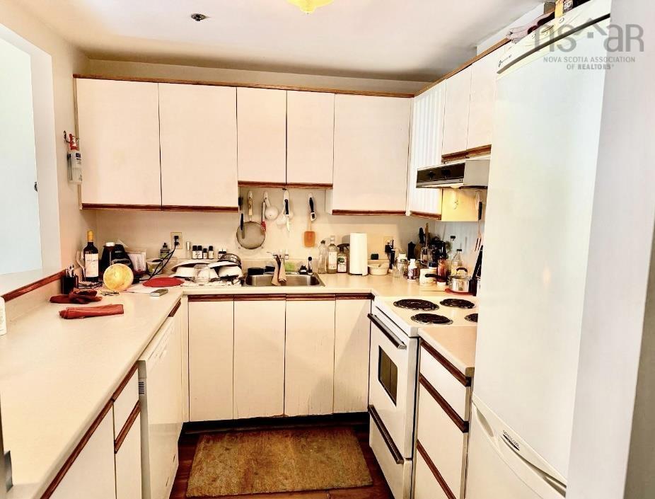 












208 1326 LOWER WATER Street

,
Halifax,




NS
B3J 3R3

