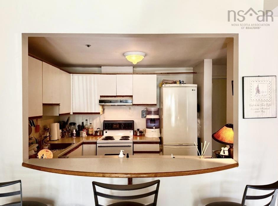 












208 1326 LOWER WATER Street

,
Halifax,




NS
B3J 3R3


