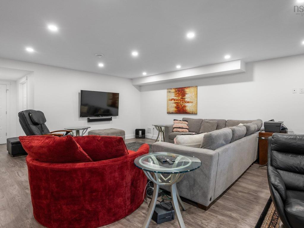 












279 Bently Drive

,
Halifax,




NS
B3S 0A9

