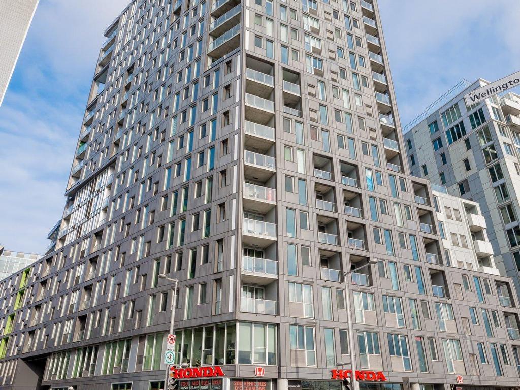 









888


Rue Wellington

, 506,
Montréal (Ville-Marie),




QC
H3C0N1

