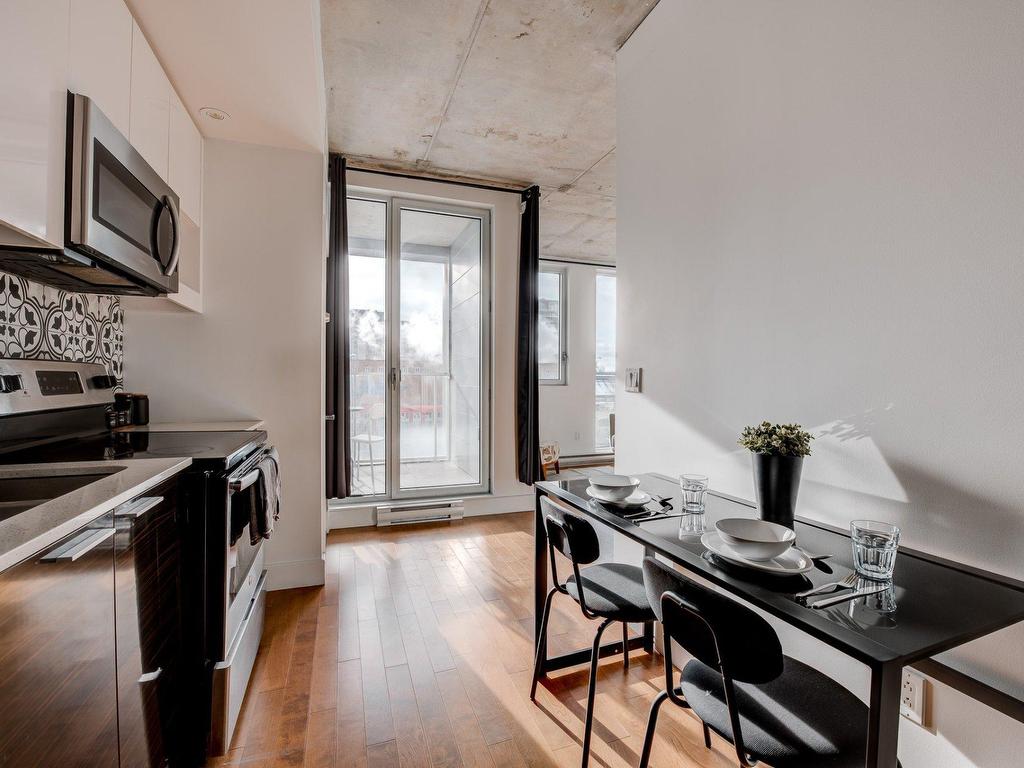 









888


Rue Wellington

, 506,
Montréal (Ville-Marie),




QC
H3C0N1

