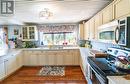 Large Country Kitchen Large Country Kitchen