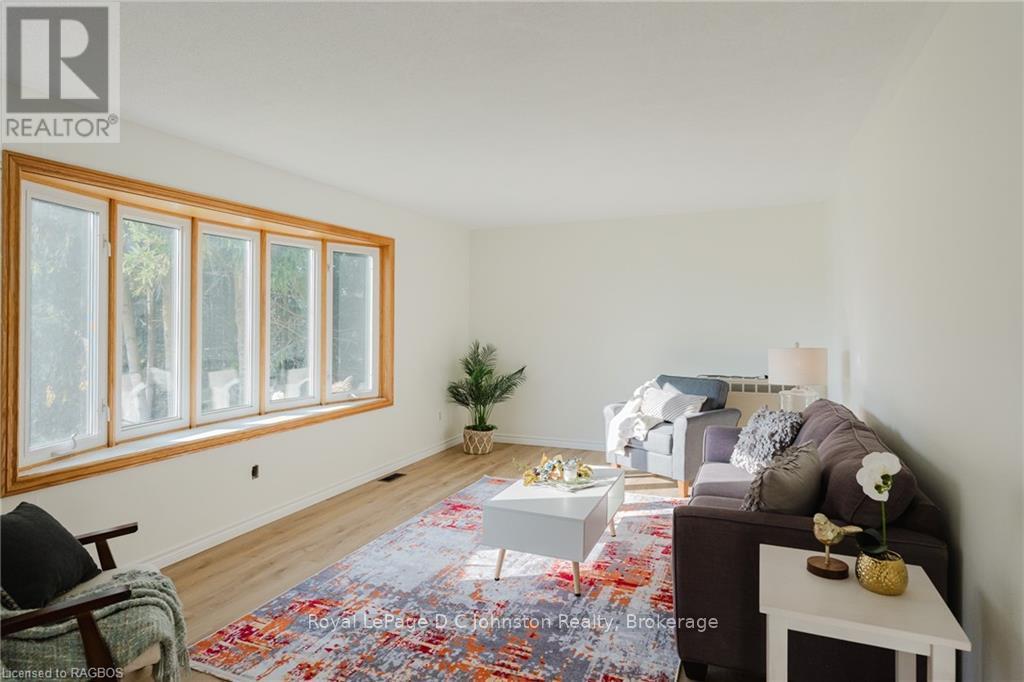 












7199 HIGHWAY 21 HIGHWAY

,
South Bruce Peninsula,







Ontario
N0H1A0

