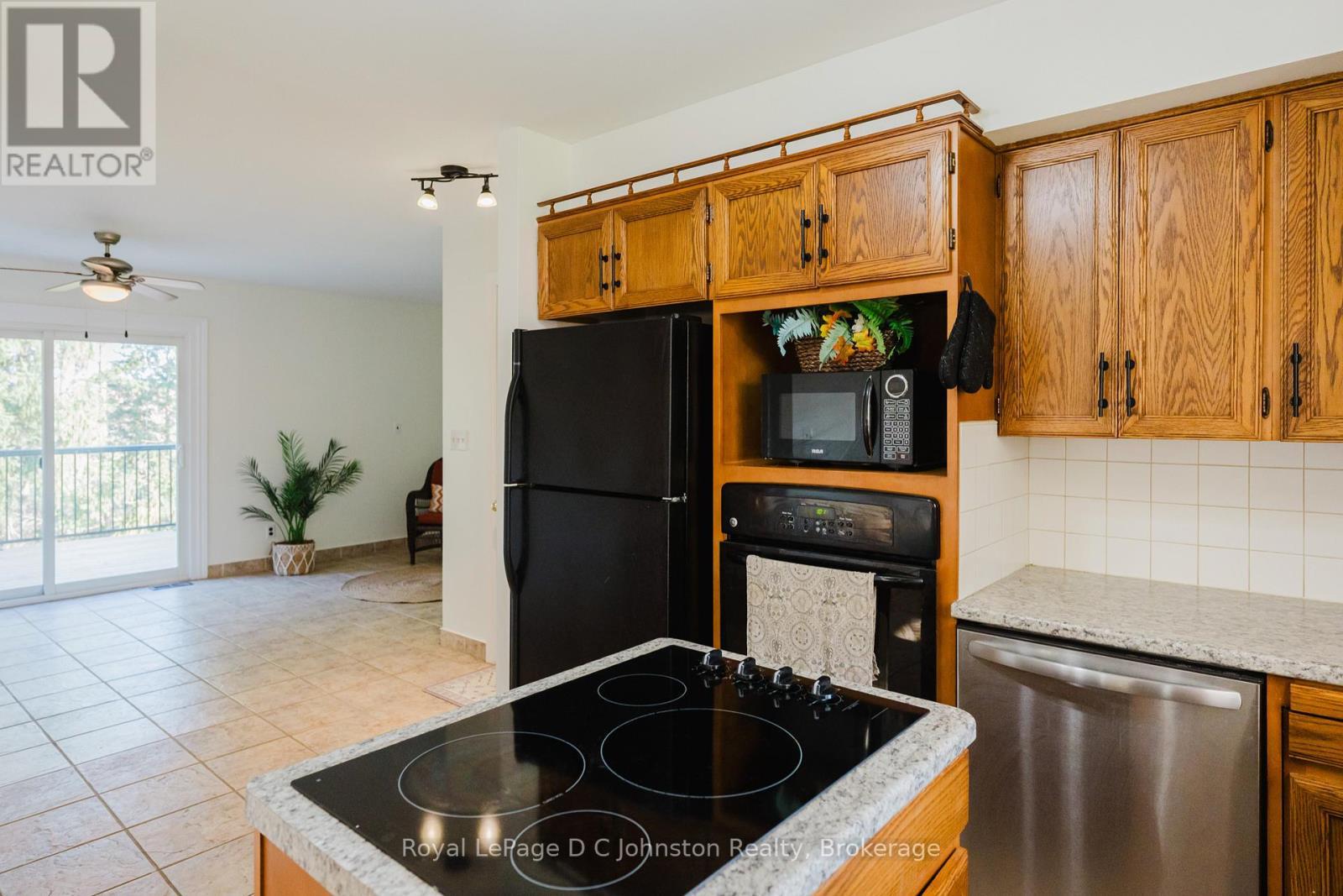 












7199 HIGHWAY 21 HIGHWAY

,
South Bruce Peninsula,







Ontario
N0H1A0

