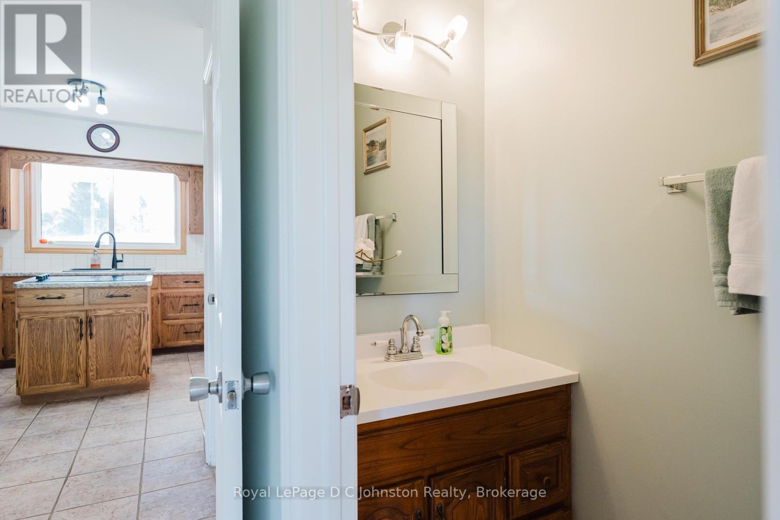 












7199 HIGHWAY 21 HIGHWAY

,
South Bruce Peninsula,







Ontario
N0H1A0

