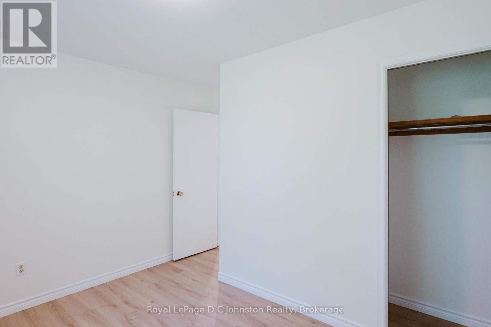 












7199 HIGHWAY 21 HIGHWAY

,
South Bruce Peninsula,







Ontario
N0H1A0

