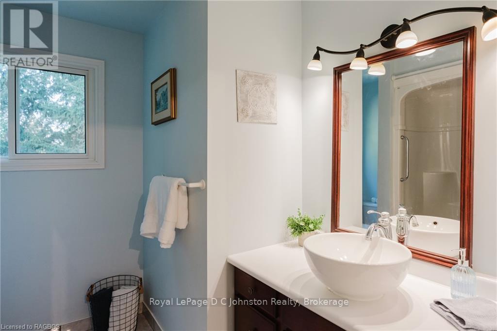 












7199 HIGHWAY 21 HIGHWAY

,
South Bruce Peninsula,







Ontario
N0H1A0

