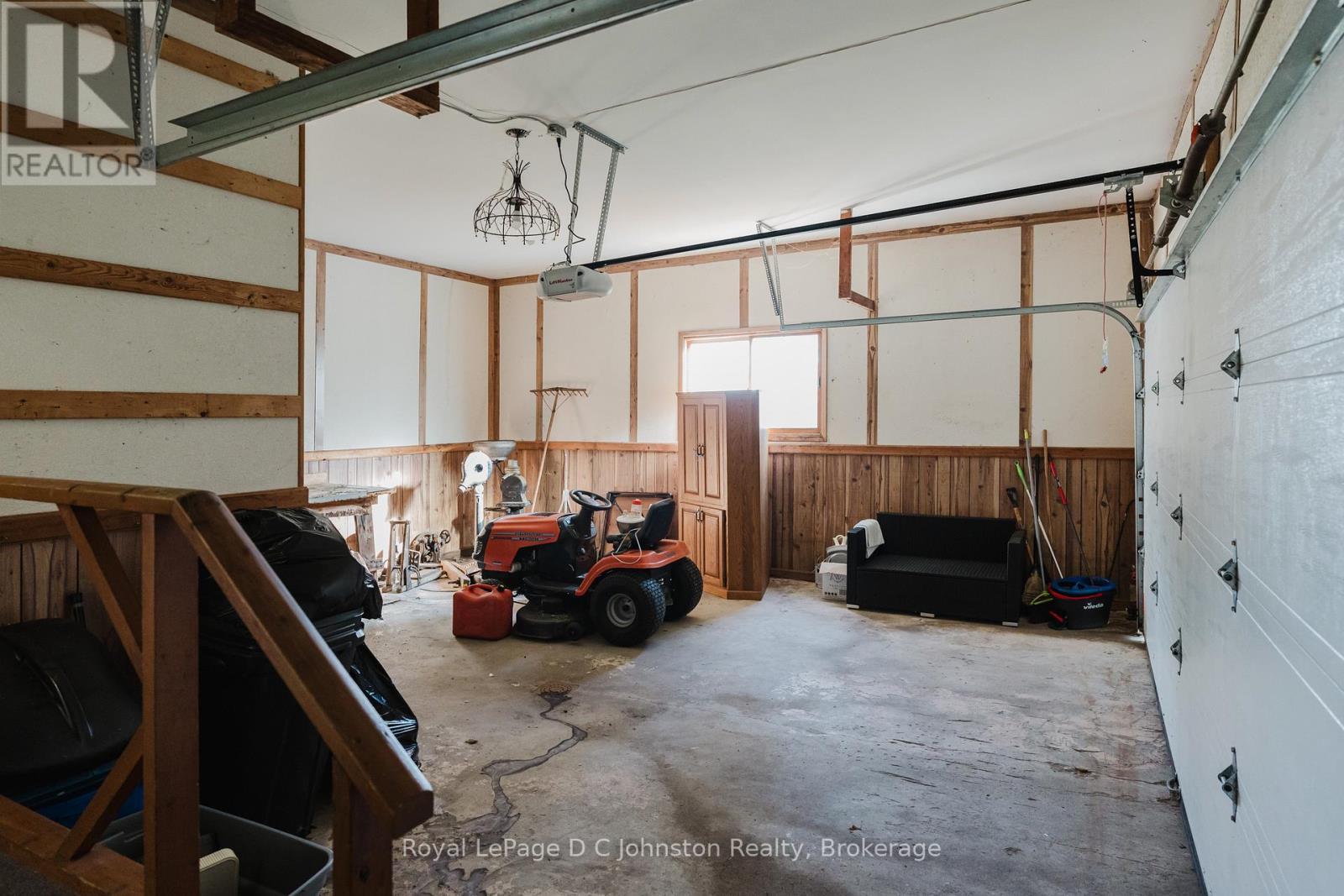 












7199 HIGHWAY 21 HIGHWAY

,
South Bruce Peninsula,







Ontario
N0H1A0

