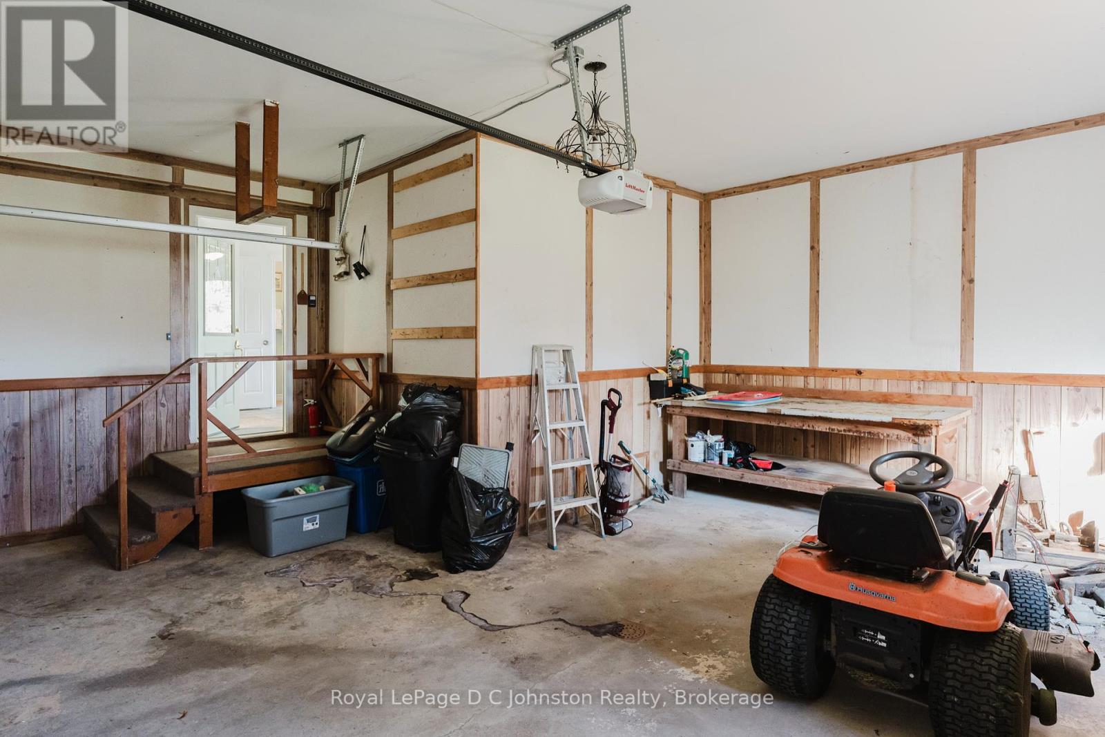 












7199 HIGHWAY 21 HIGHWAY

,
South Bruce Peninsula,







Ontario
N0H1A0

