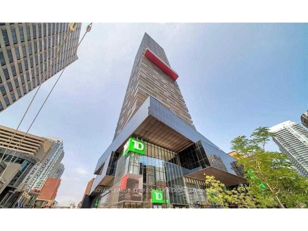 









8


Eglinton

Avenue East, 3706,
Toronto,




ON
M4P 0C1

